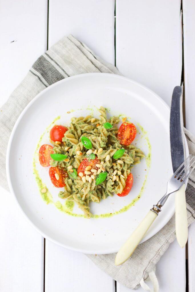 Quick and easy vegan pasta salad with basil pesto to satisfy your carbs cravings while still keep your body fit