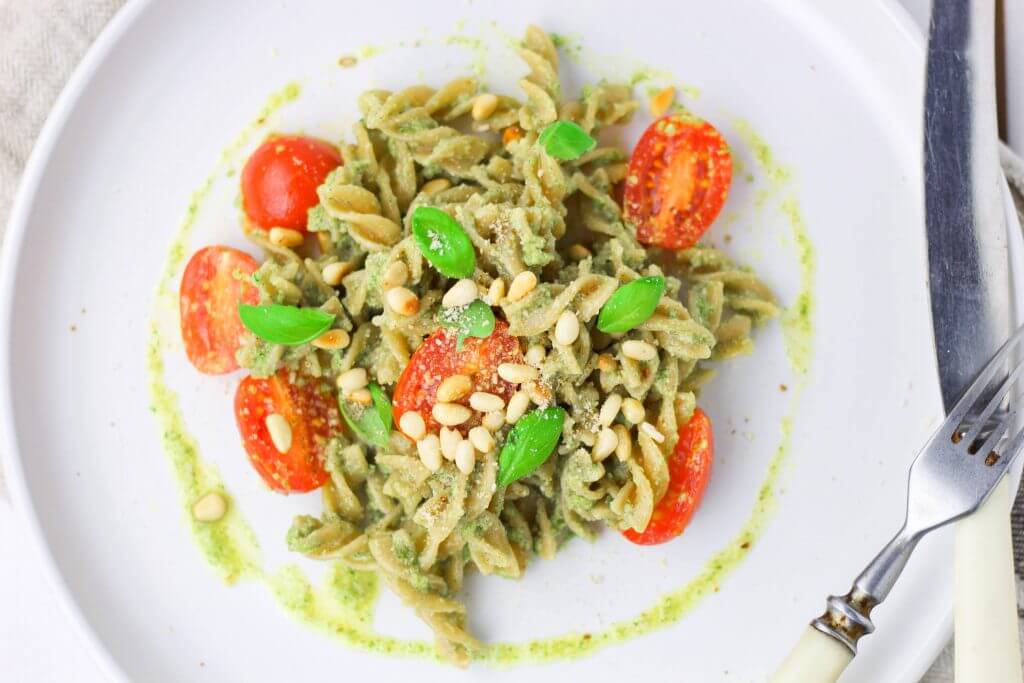 Quick and easy vegan pasta salad with basil pesto to satisfy your carbs cravings while still keep your body fit