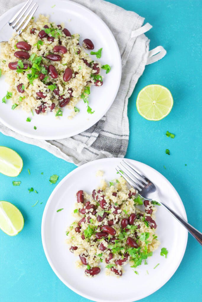 Four ingredient vegan quinoa salad full of proteins to keep your body looking good in summer