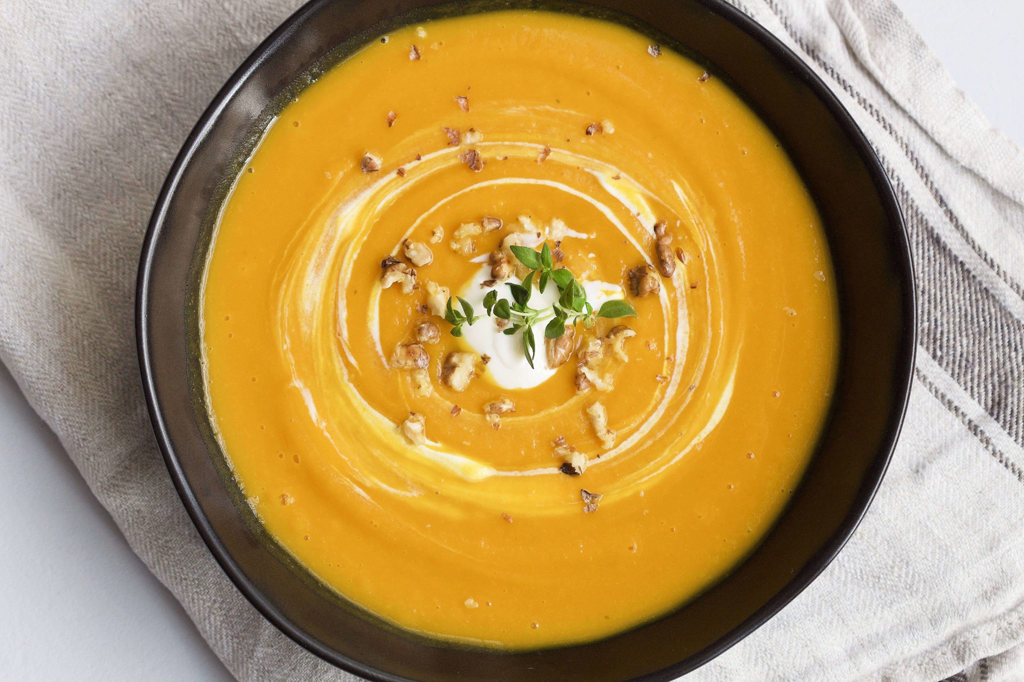 the perfect spicy pumpkin soup for autumn lunch