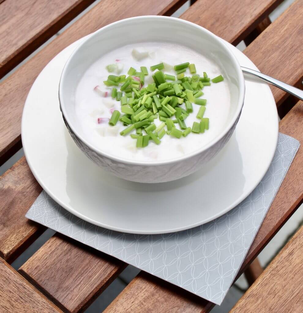 Quick vegan cold coconut soup to cool you down in summer time