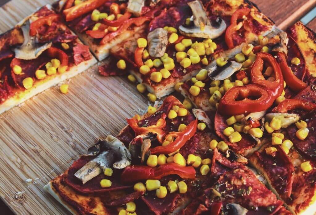 VEGAN pizza with cashew cheese - the best recipe