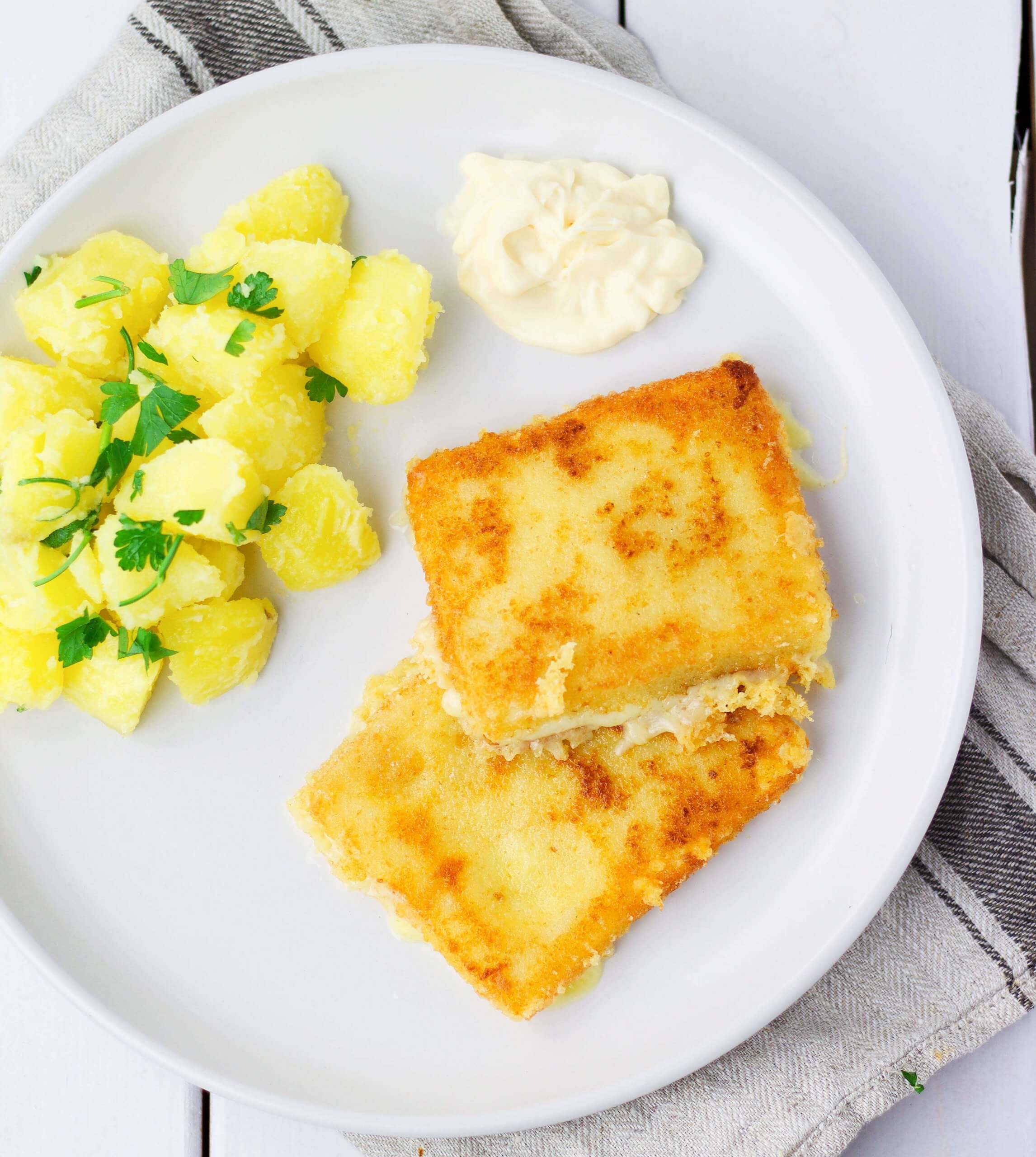 Fried Cheese (Slovak classic)