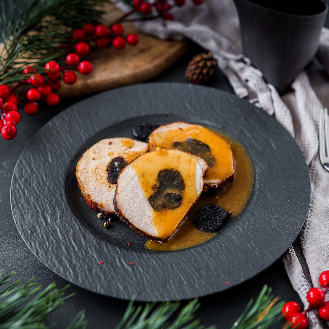 Traditional Polish pork loin with dried prunes.Pork loin belongs to very popular dishes in Poland. And I am not surprised why. The recipes are simple, doesn’t require any super cooking skills and they are really delicious.Double tap if you like it 🧡📲 Find out more at www.tasteisyours.com......#fotografiakulinarna #fishphotography #foodphotography101 #foodphotography📷 #moodyfood #moodyfoodphotography #foodphotographyandstyling #foodphotographer #foodphotographyblog #foodblogger #foodbloggerlife #foodbloggerfeed #bloglovinfood #healthyfoodblog